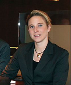 Dr. Anja Hofer